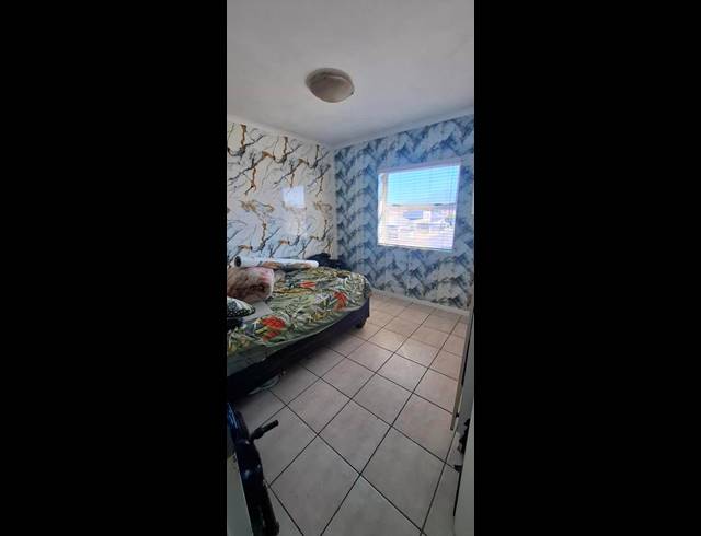 2 BEDROOM APARTMENT FOR SALE IN GOODWOOD CENTRAL